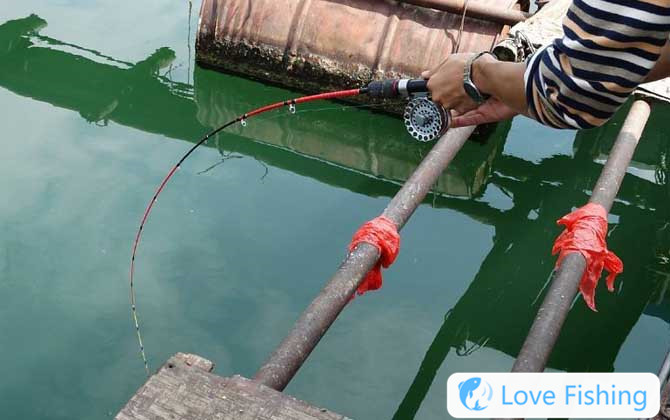 When Is Raft Fishing Easy?