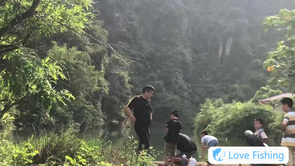 Changde Yuanjiang bream fishing skills__Spring grass carp bream fishing skills