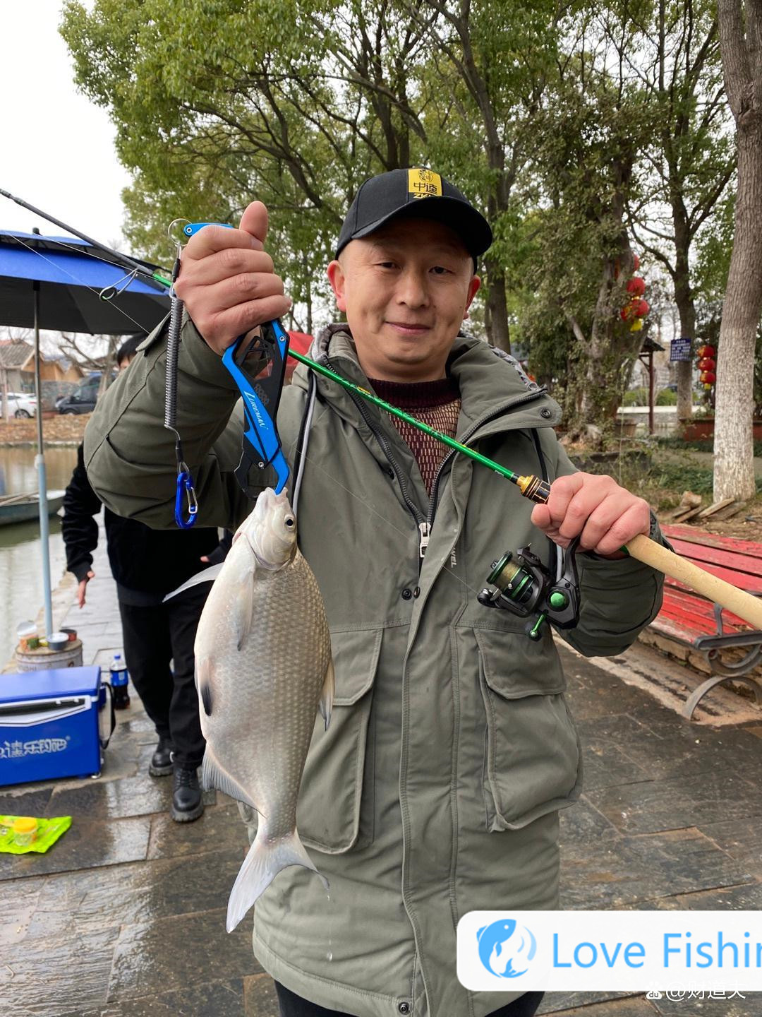 _How long is the hand rod for fishing in spring reservoir_How long is the long rod for reservoir fishing or short rod?