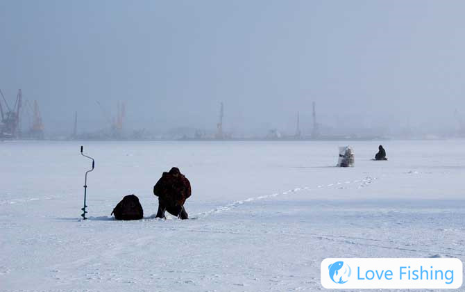 Ice fishing
